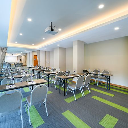 雅加达玛德拉曼智选假日酒店 外观 照片